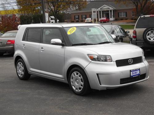 Scion xB 2008 photo 2
