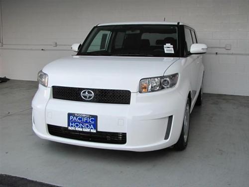 Scion xB 2008 photo 2