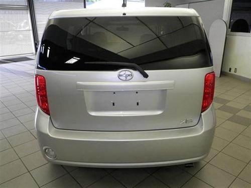 Scion xB 2008 photo 3