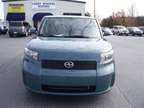 Scion xB 2008 photo 1