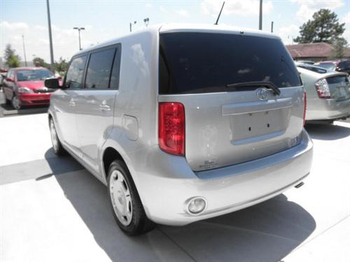 Scion xB 2008 photo 3
