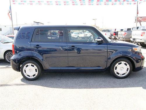 Scion xB 2008 photo 3