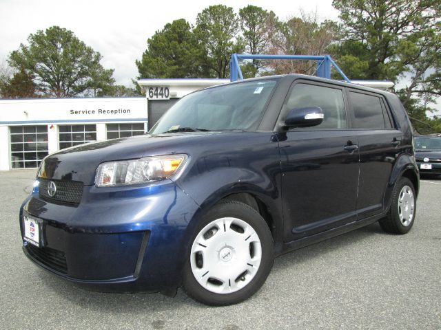 Scion xB 2008 photo 2
