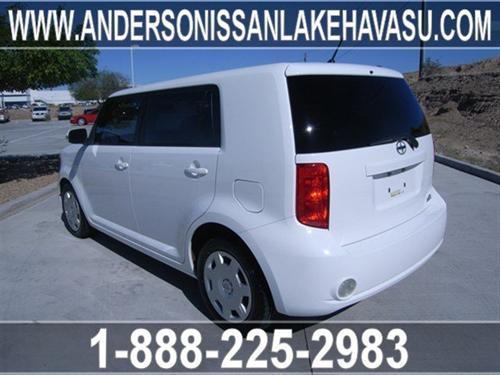 Scion xB 2008 photo 2