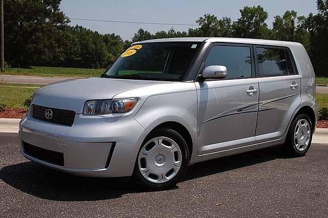 Scion xB Base Sport Utility