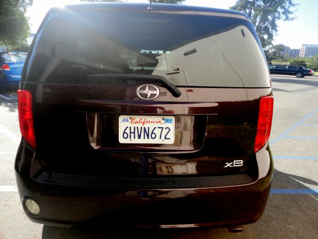 Scion xB 2009 photo 2