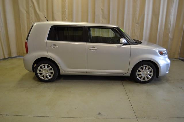 Scion xB 2009 photo 3