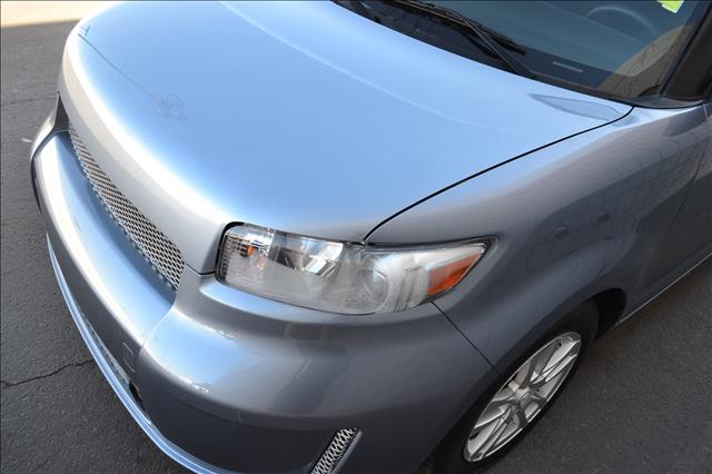 Scion xB 2009 photo 2