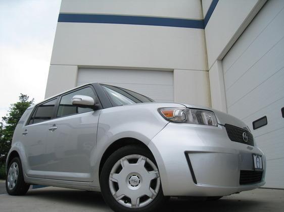 Scion xB 2009 photo 2