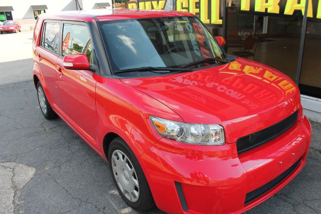 Scion xB 2009 photo 1