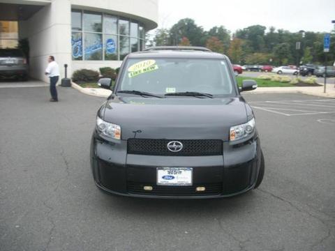 Scion xB 2010 photo 3