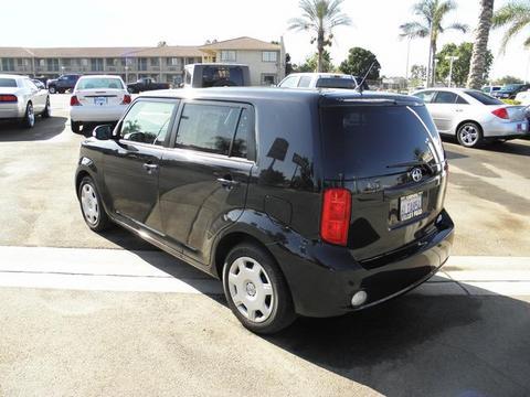 Scion xB 2010 photo 3