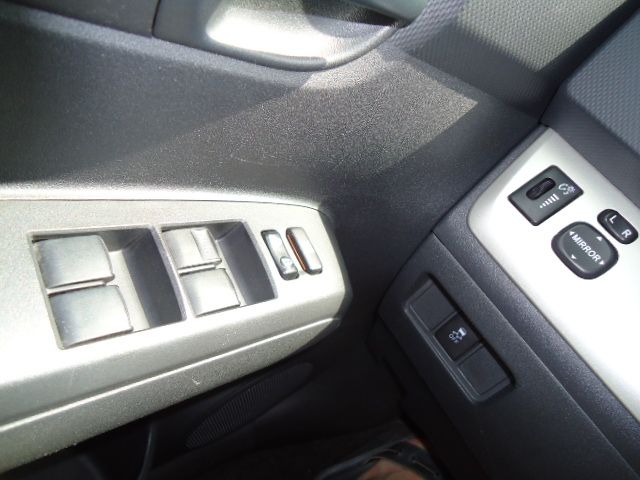 Scion xB 2010 photo 18