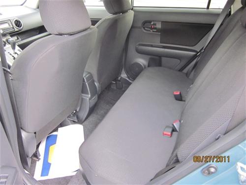 Scion xB 2010 photo 5