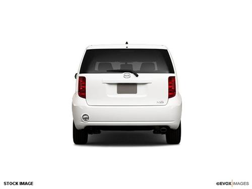 Scion xB 2010 photo 2