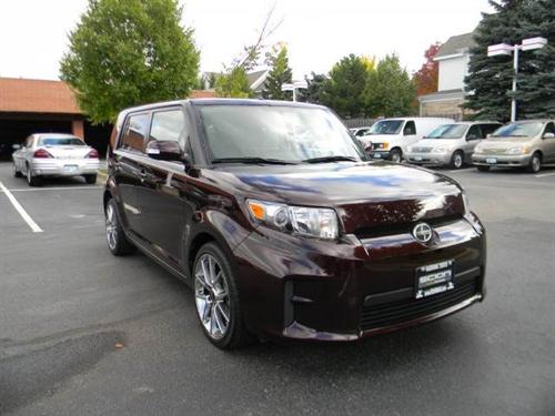 Scion xB 2011 photo 3