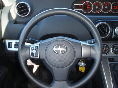 Scion xB 2011 photo 1