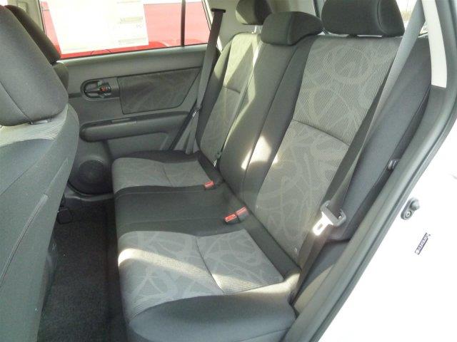 Scion xB 2013 photo 1