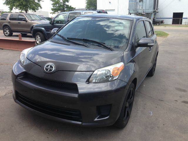 Scion xD 2008 photo 4