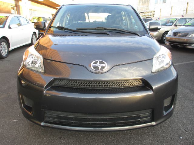 Scion xD 2008 photo 3