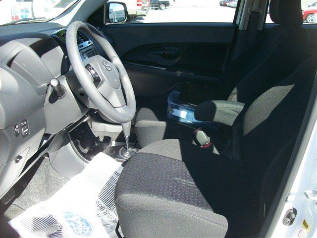 Scion xD 2010 photo 2