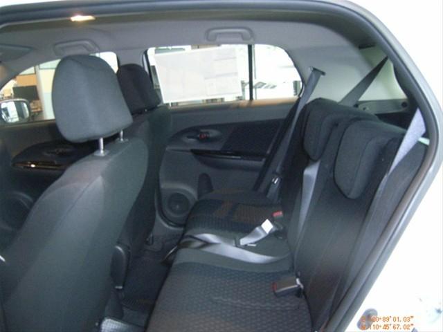 Scion xD 2010 photo 5