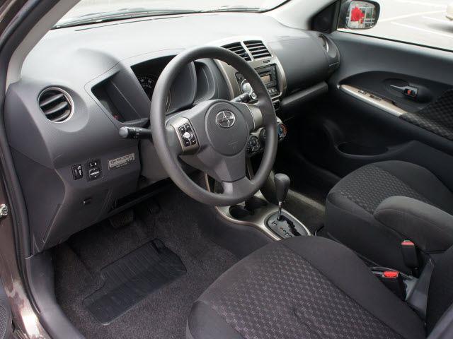 Scion xD 2011 photo 1