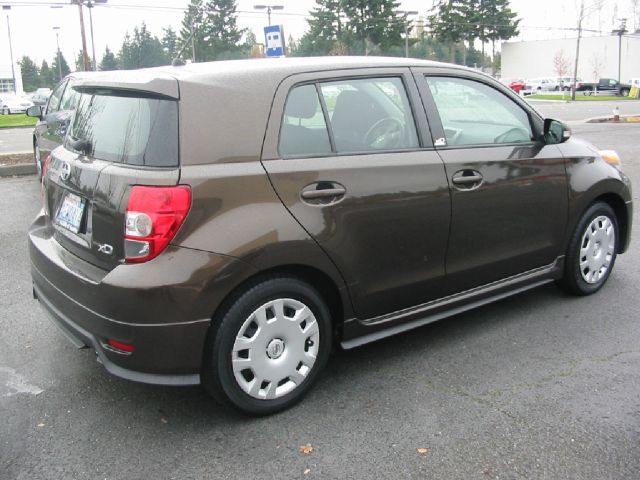 Scion xD 2011 photo 3