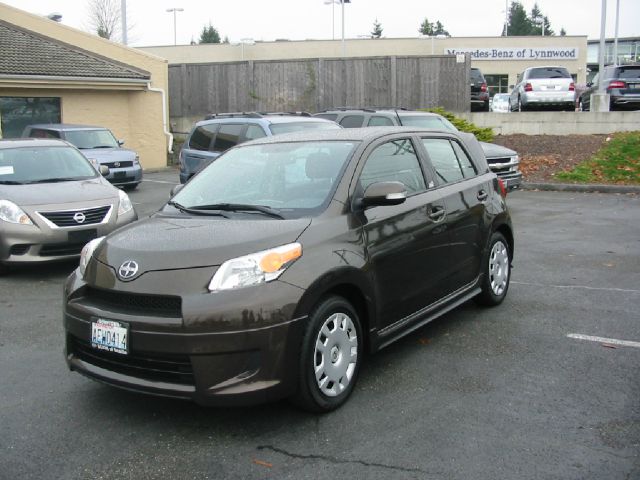 Scion xD 2011 photo 4