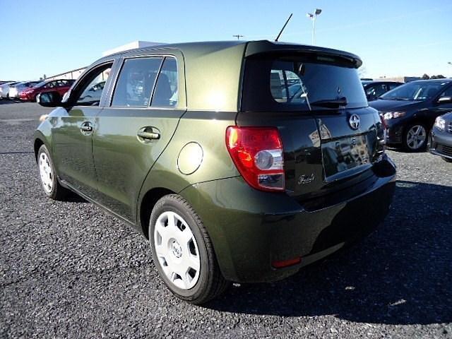 Scion xD 2012 photo 4