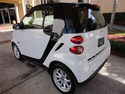 Smart fortwo 2009 photo 2