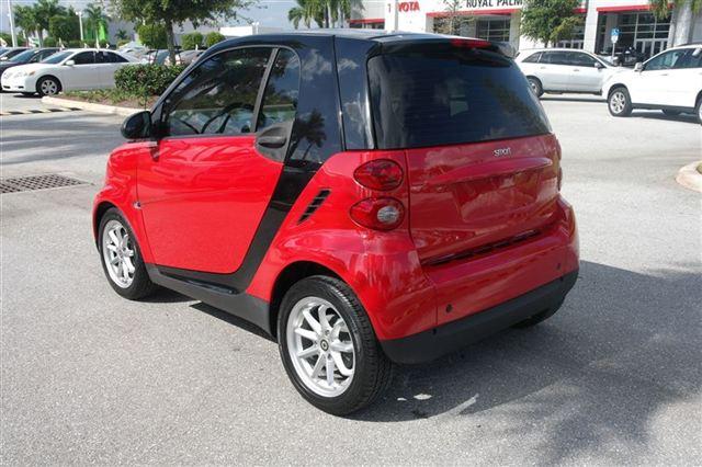 Smart fortwo 2009 photo 1