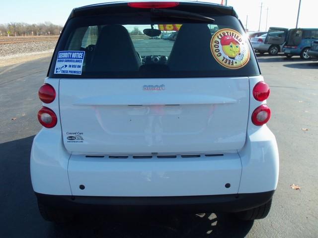 Smart fortwo 2010 photo 2