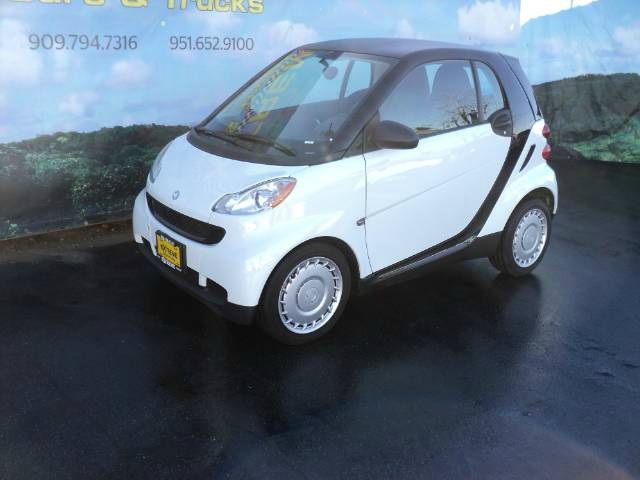 Smart fortwo 2011 photo 2