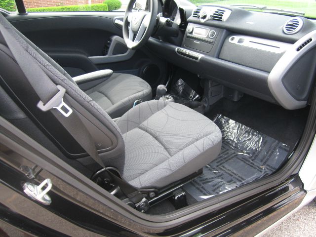 Smart fortwo 2012 photo 16