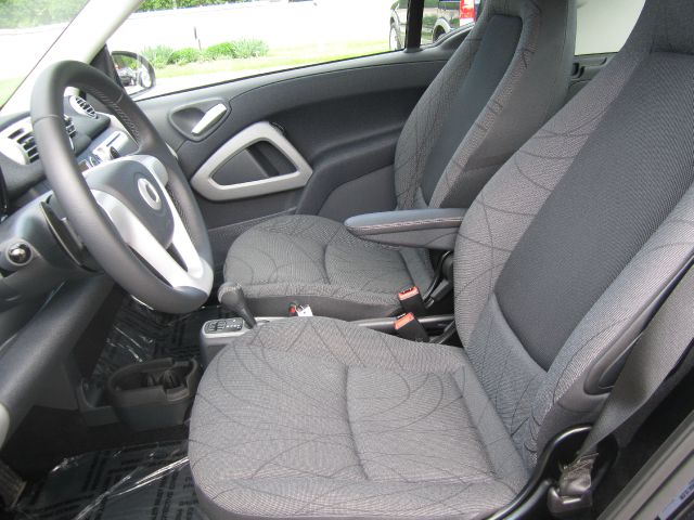 Smart fortwo 2012 photo 24