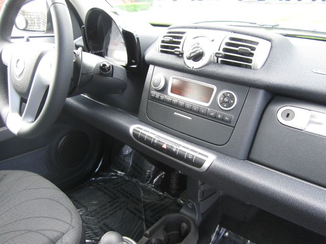 Smart fortwo 2012 photo 3