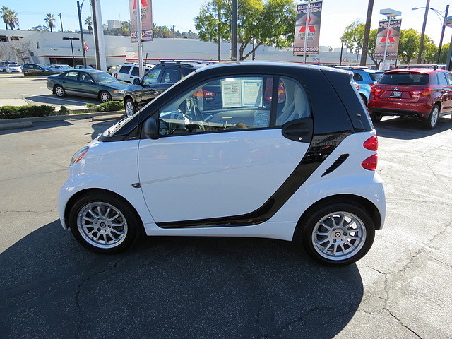Smart fortwo 2012 photo 3
