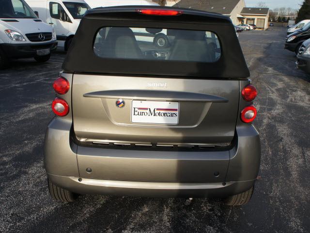 Smart fortwo 2012 photo 2