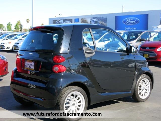 Smart fortwo 2012 photo 1