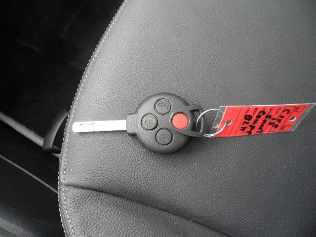 Smart fortwo 2013 photo 2