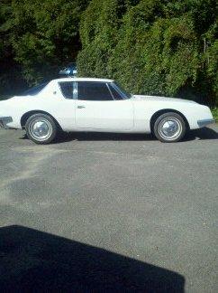 Studebaker Avanti 1963 photo 1