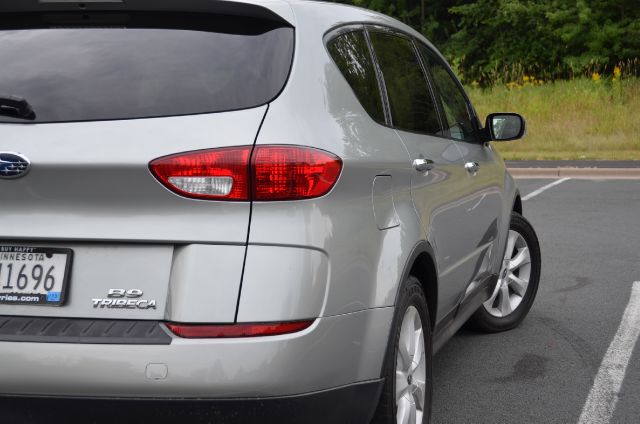 Subaru B9 Tribeca 5d Hatchback SUV