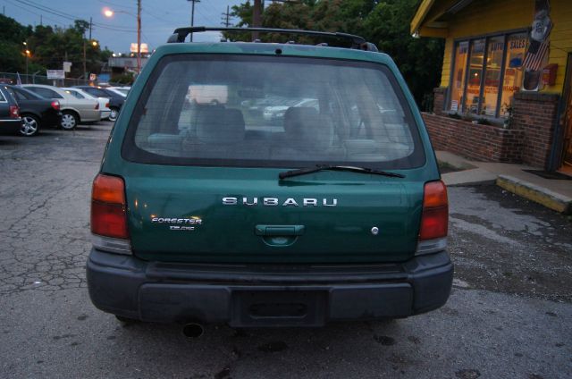 Subaru Forester 1998 photo 1