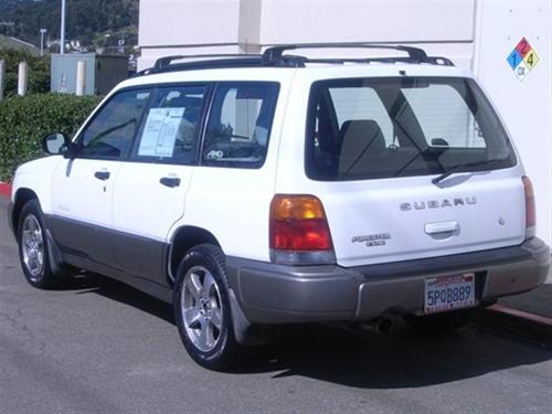 Subaru Forester 1998 photo 3