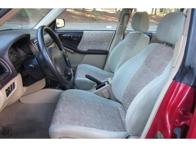 Subaru Forester 1998 photo 2
