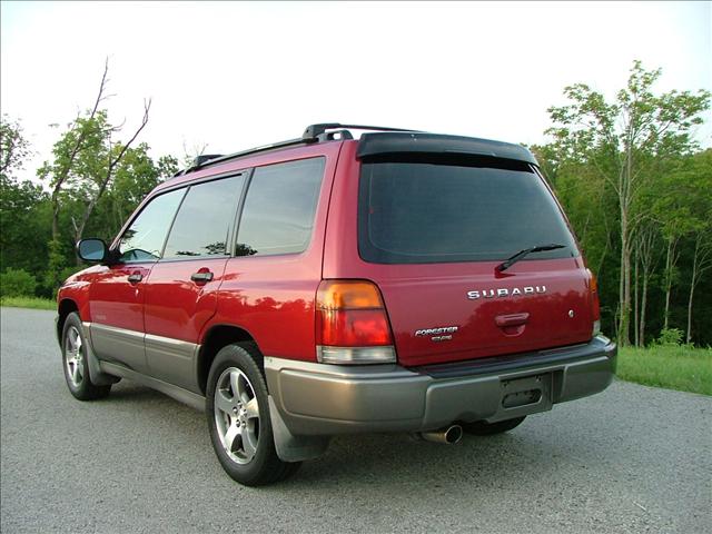 Subaru Forester 1998 photo 2