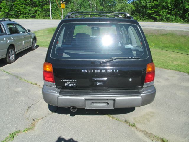 Subaru Forester 1998 photo 2