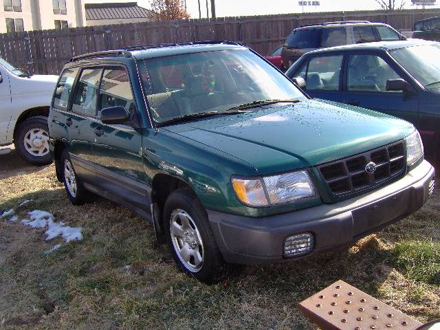 Subaru Forester 1998 photo 2