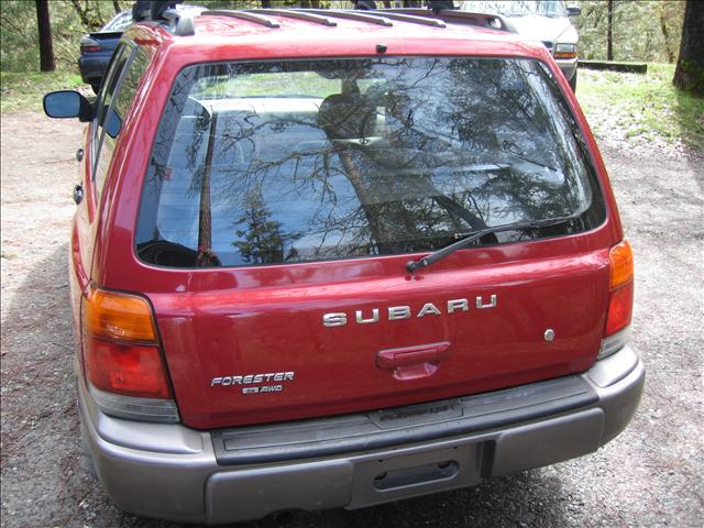 Subaru Forester 1998 photo 3